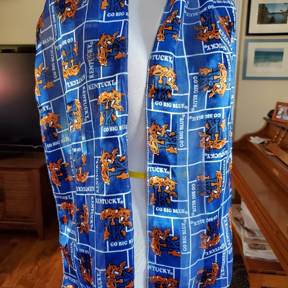 University of Kentucky scarf